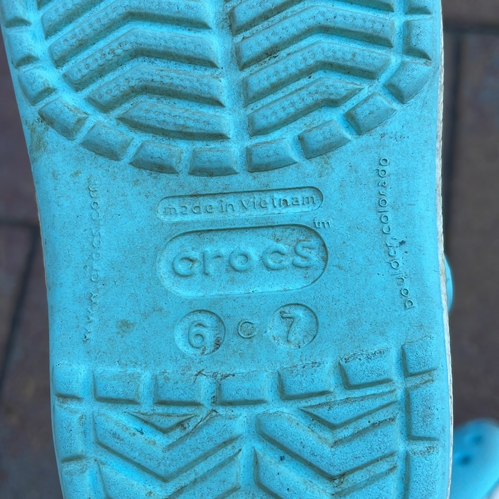 Crocs - Picture 4 of 5